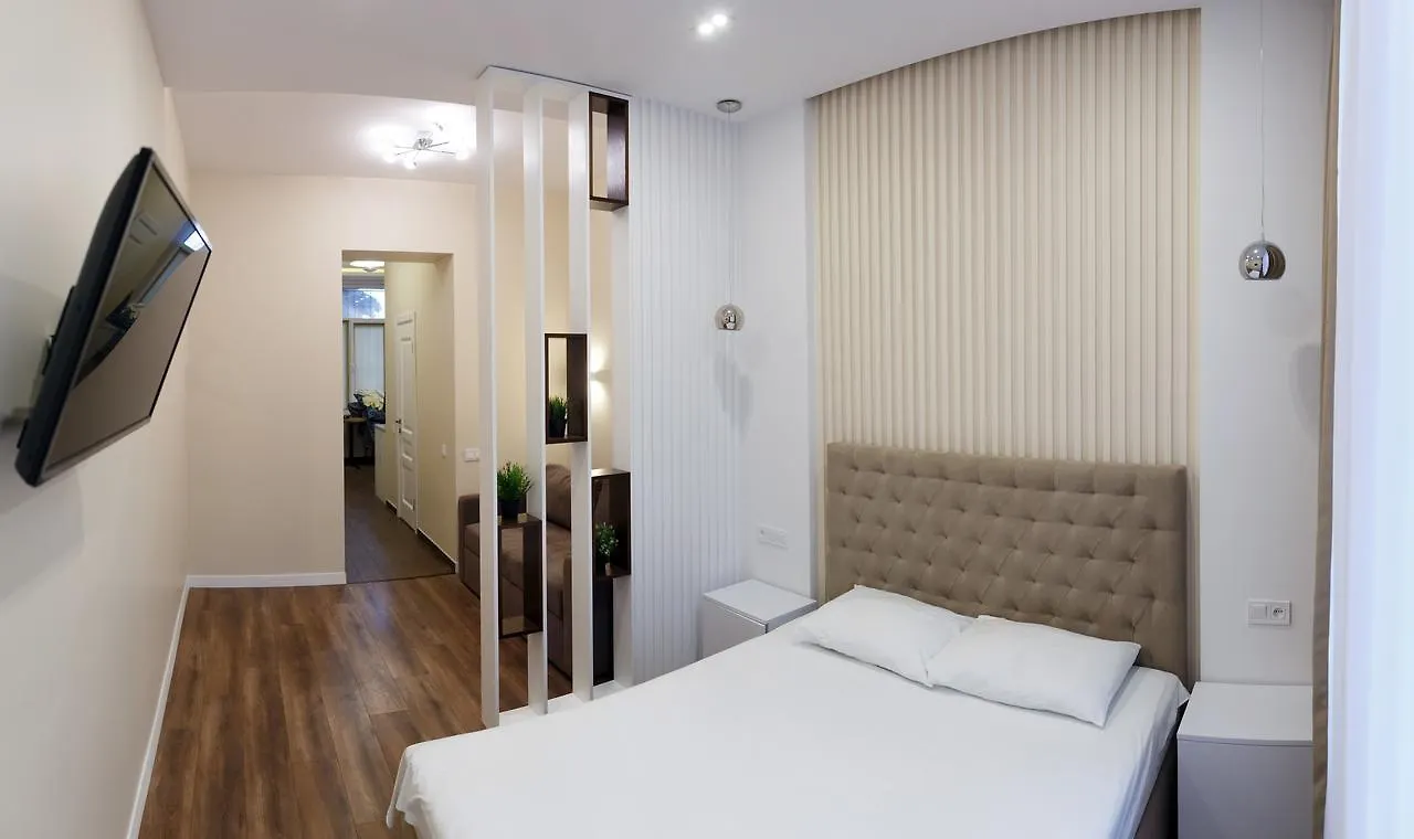 Charming Apartment In The City Center Lviv 0*,
